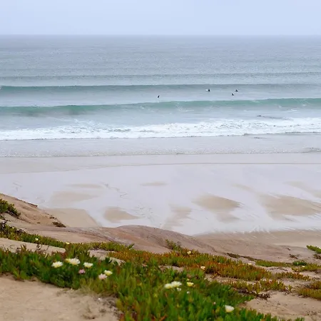 Hostal Another Surf Camp
